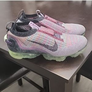 Nike Air Vapor Max Flyknit Violet Ash Women's Size 9